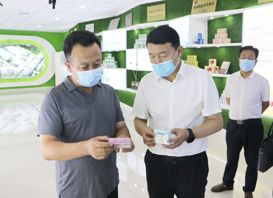 榆中縣委副書記、縣長劉學(xué)強(qiáng)一行到隴神戎發(fā)調(diào)研