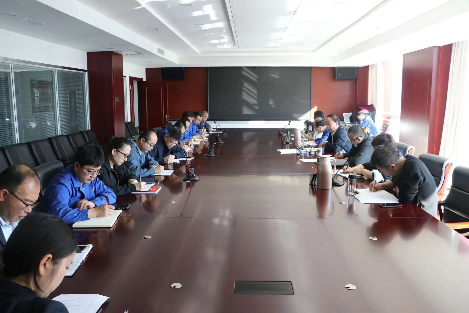 剛性落實“三扛”會議精神，決戰(zhàn)決勝年度任務(wù)目標 ——隴神戎發(fā)召開“三扛”專題黨委（擴大）會議