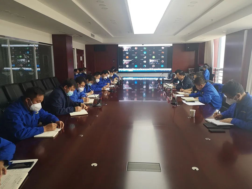 扛牢責(zé)任 錨定目標(biāo) 全力以赴抓落實(shí)——隴神戎發(fā)、普安制藥、神康公司聯(lián)合召開年終業(yè)績沖刺動(dòng)員會(huì)