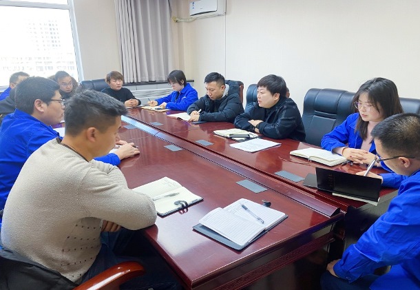 凝心聚力謀發(fā)展，砥礪奮進(jìn)譜新篇——新絲路公司召開節(jié)后收心會(huì)暨動(dòng)員會(huì)