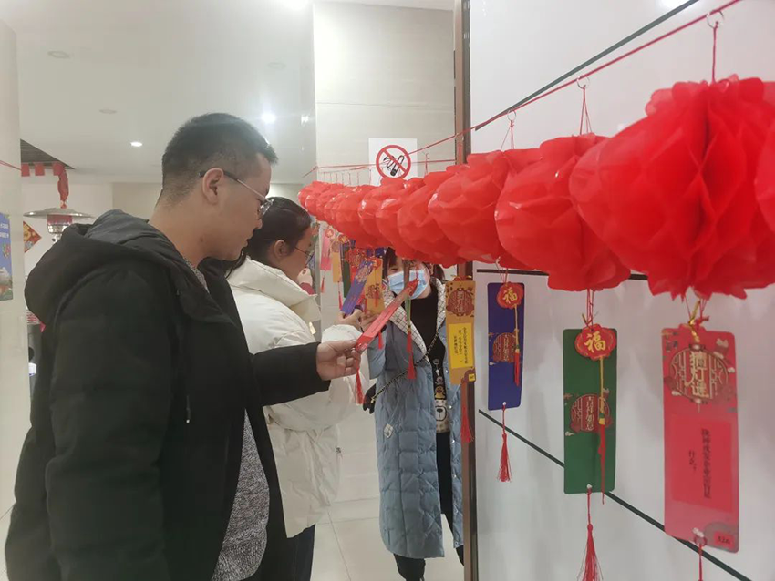 猜燈謎、放煙花，歡喜鬧元宵！