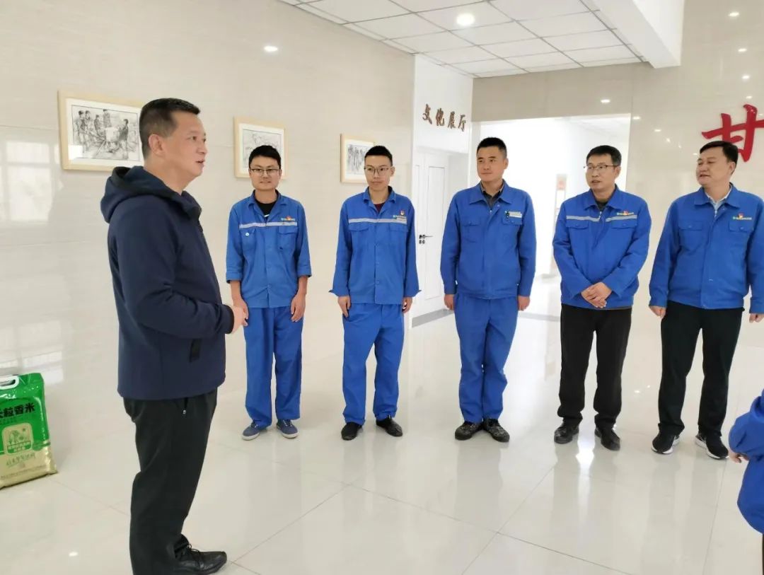 【集團(tuán)要聞】甘肅藥業(yè)集團(tuán)國慶前夕走訪慰問所屬企業(yè)干部職工并檢查安全生產(chǎn)工作