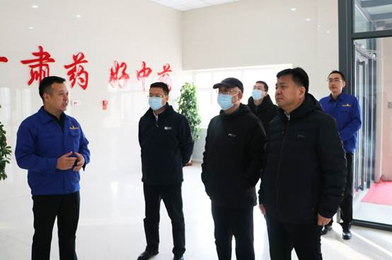 說明: 說明: C:UsersAdministratorDesktop技術(shù)中心新聞稿甘肅省科技廳副廳長(zhǎng)李興華李興華副廳長(zhǎng)調(diào)研20211215微信圖片_20211215132012.jpg