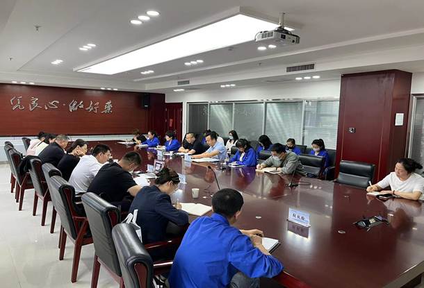 甘肅藥業(yè)集團財務(wù)總監(jiān)王麗華一行蒞臨隴神戎發(fā)進行財務(wù)調(diào)研及財務(wù)交叉檢查